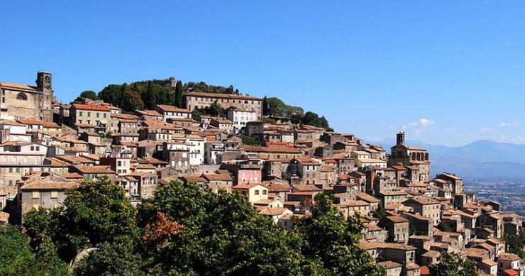 A iniciativa que virou moda: em Itália estão à venda casas por um euro (se as reabilitares)