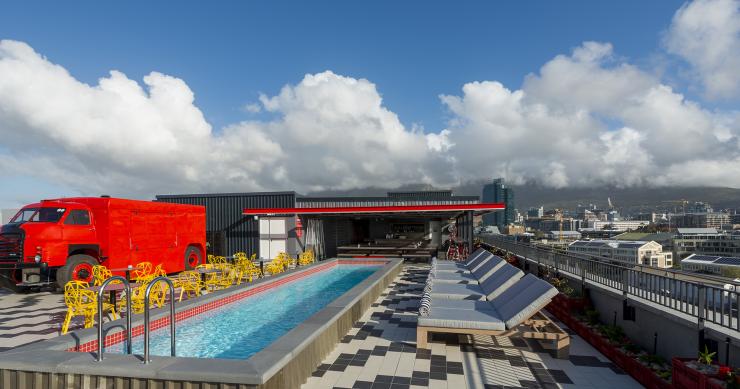 Um verdadeiro rooftop com foodtruck