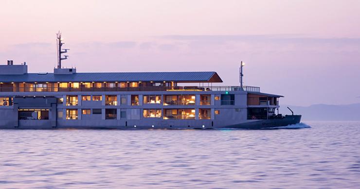 Vista exterior da embarcação