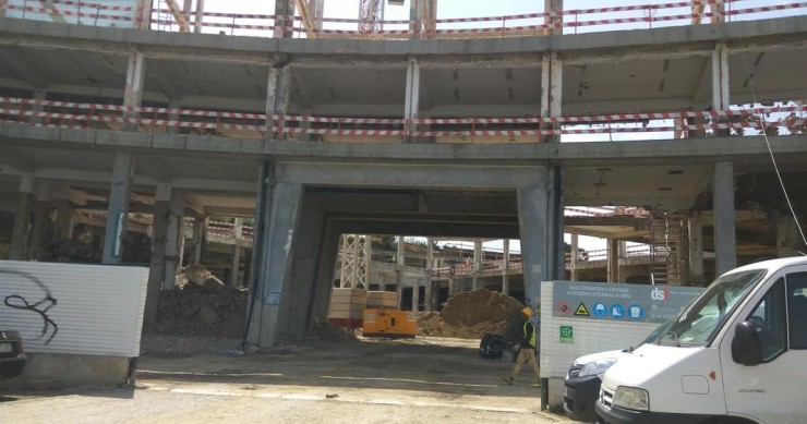 “Batista Russo” em obras para acolher Decathlon em versão megastore