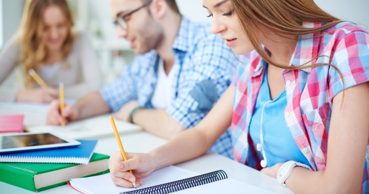 Faire reconnaître votre diplôme universitaire au Portugal / Gtres