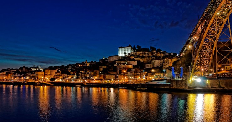 Porto bei Nacht / maxpixel.freegreatpicture.co