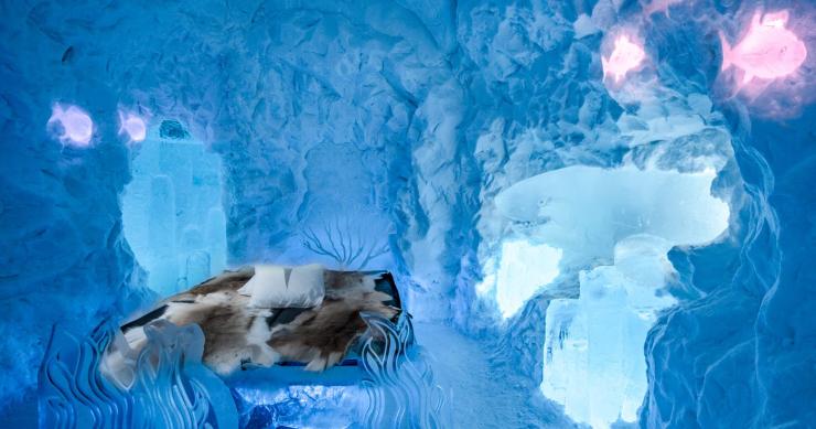 O Icehotel é esculpido todos os anos