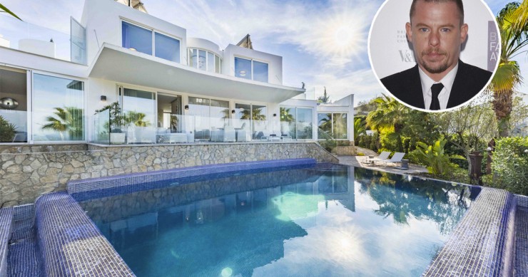 Considerado um génio da moda britânica