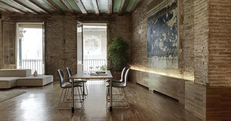 A moda do interiorismo “inacabado” sem que a casa pareça em ruínas