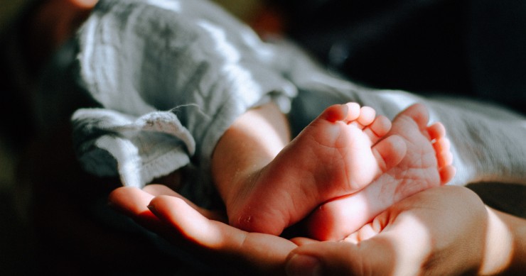 Il congedo parentale in Portogallo può aumentare da 4 mesi a 1 anno / Omar Lopez/Unsplash