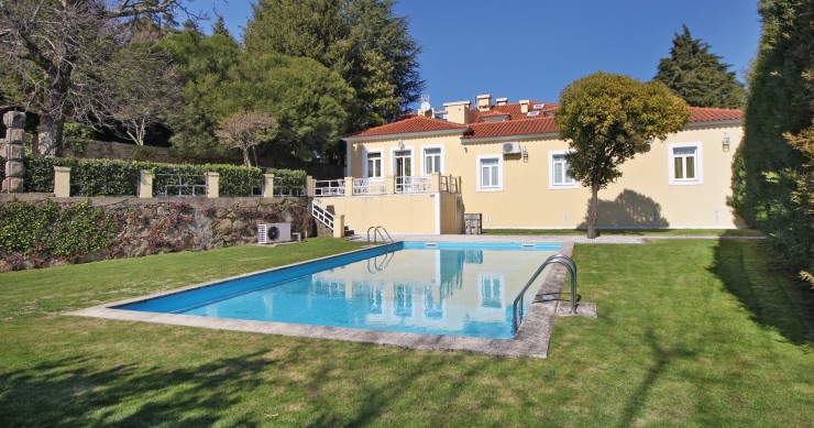 This hotel for sale in Portugal comes with a swimming pool and lots of land