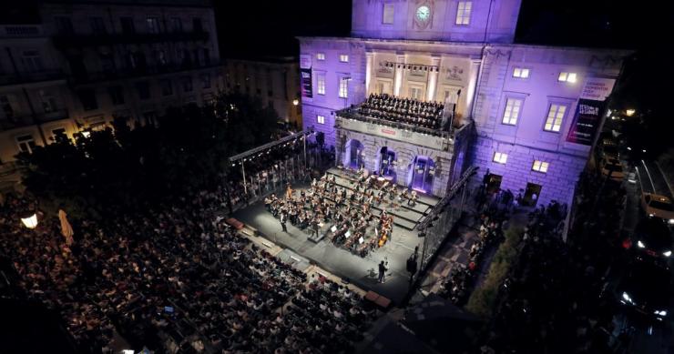 Celebra a música no Festival ao Largo com o idealista