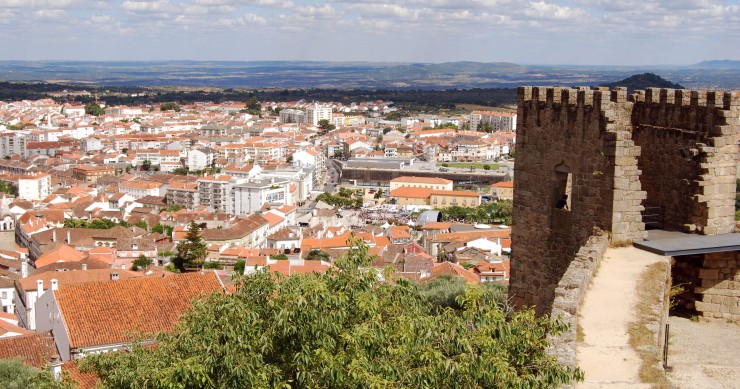 Trocar a cidade pela aldeia? Sim, à "caça" de casas maiores e mais baratas