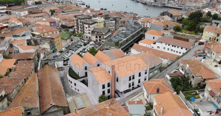 Antigo armazém da indústria vinícola dá lugar a 23 apartamentos de luxo em Gaia