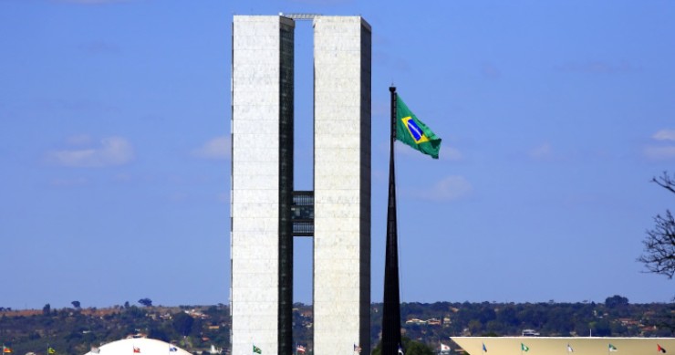 Mota-Engil assina novo contrato de 122 milhões no Brasil para recolha de lixo