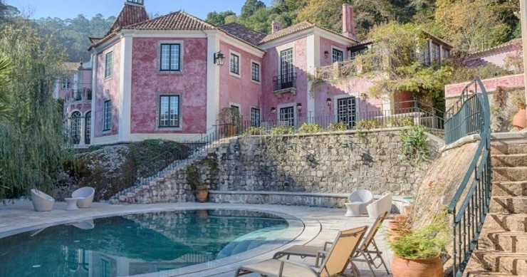 Traditional villa for sale in Sintra