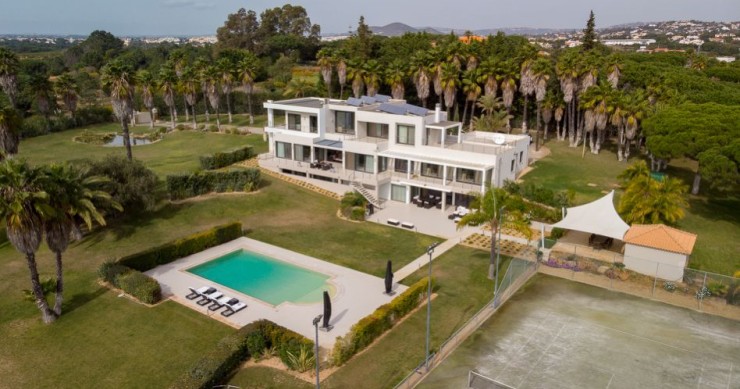 Esta magnífica villa está a la venta en el Algarve