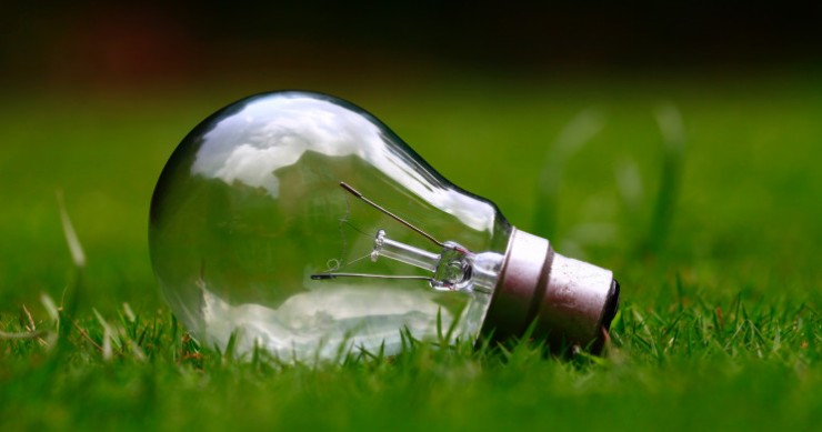 Save money on your electricity bill / Ashes Sitoula on Unsplash Save money on your electricity bill / Ashes Sitoula on Unsplash