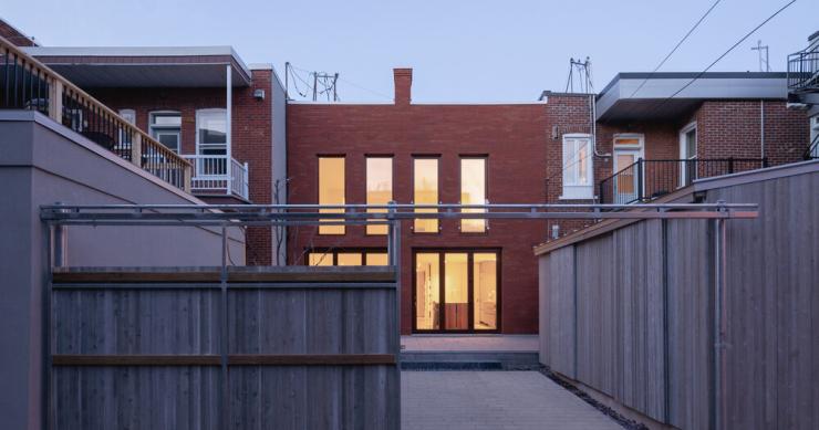 A casa encontra-se em Montreal, no Canadá