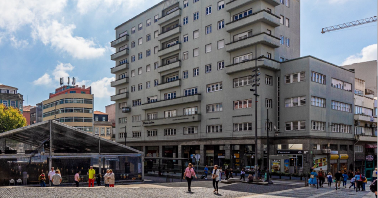 Grupo Ageas vende Edifício Rialto, o primeiro arranha-céus do Porto