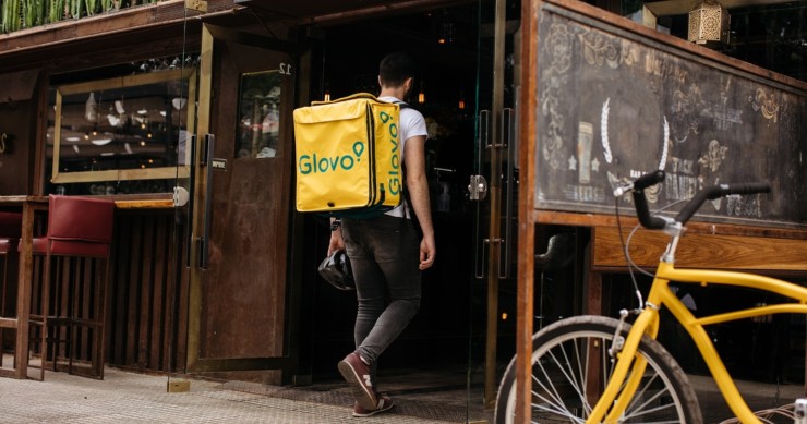 Fundo imobiliário suíço Stoneweg investe 100 milhões em armazéns da Glovo - incluindo Portugal