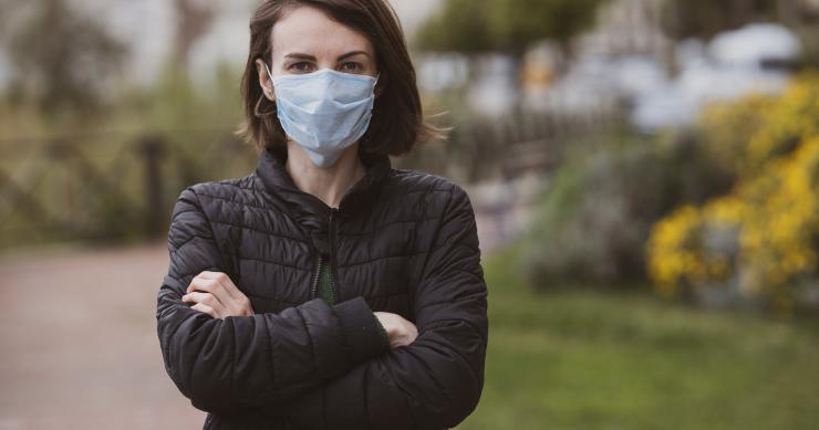 Como cuidar da pele durante a pandemia – para evitar problemas por causa da máscara