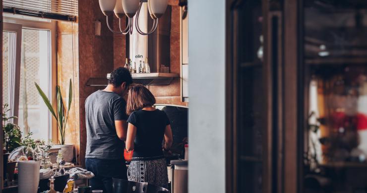 Partilhar a casa (ou um espaço) na pandemia: pistas para sobreviver ao confinamento