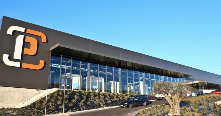 Casa Peixoto aposta em loja online de materiais de construção e “app” para expandir o negócio