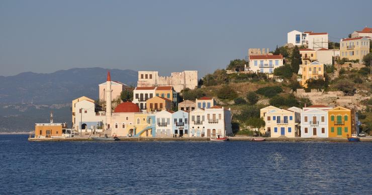 Ilha grega Kastellorizo preparada para a era “Covid free” – todos os habitantes já foram vacinados