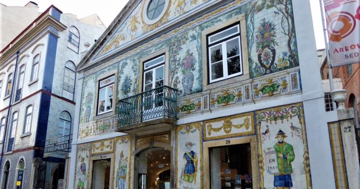 Viúva Lamego fecha loja histórica no Intendente, em Lisboa - onde os azulejos serviam de publicidade