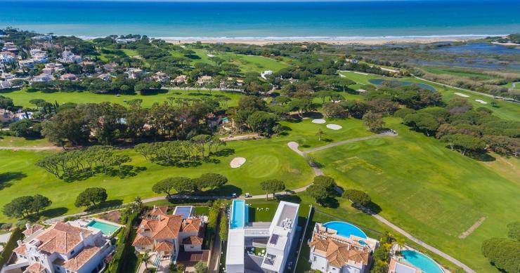 Luxo finta a Covid-19: imóveis de milhões vendidos em Vale do Lobo em plena pandemia