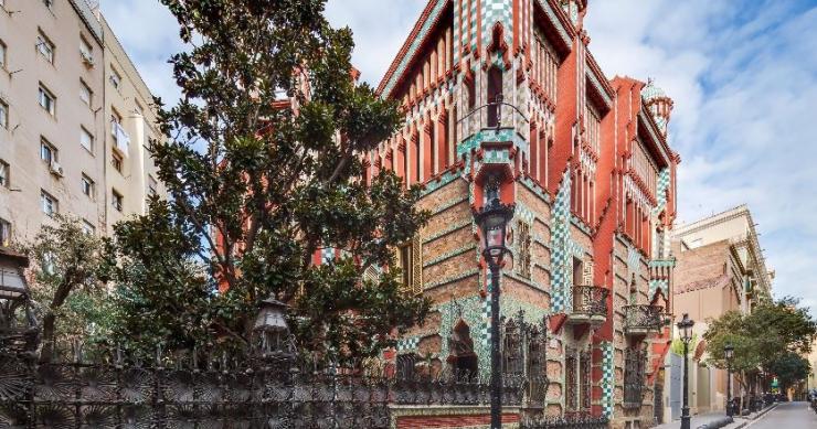 Passar a noite na Casa Vicens de Gaudí por um euro