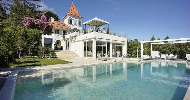 Luxury villa for sale close to Lisbon