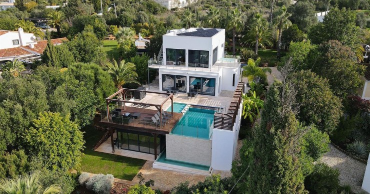 Diese atemberaubende Villa an der Algarve steht zum Verkauf