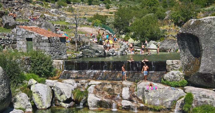 Férias na Serra da Estrela? Esta app tem tudo sobre praias fluviais, onde comer e dormir