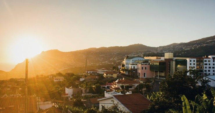 Investimentos Habitacionais da Madeira pode comprar casas já feitas ou em obras
