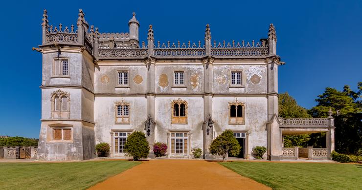 Palácio na Quinta da Torre de Santo António