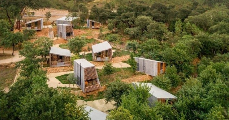 Prefabricated hotel in Portugal