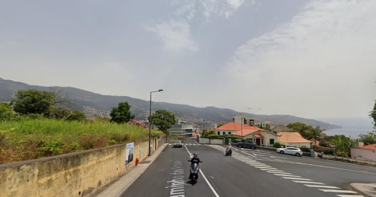 Alto do Caminho das Virtudes Casas nova na Madeira