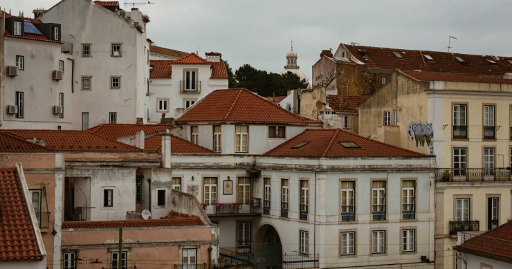 Comprar casa sem licença
