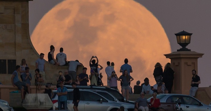 Super Lua azul nos céus