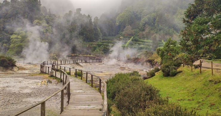 Furnas