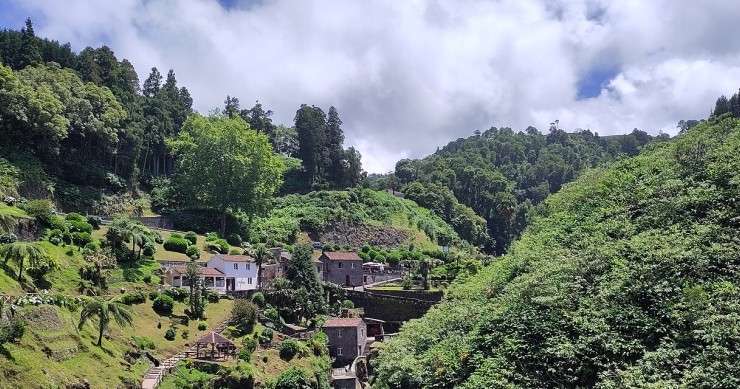 Ribeira dos Caldeirões