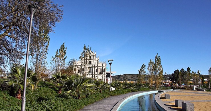 Loures