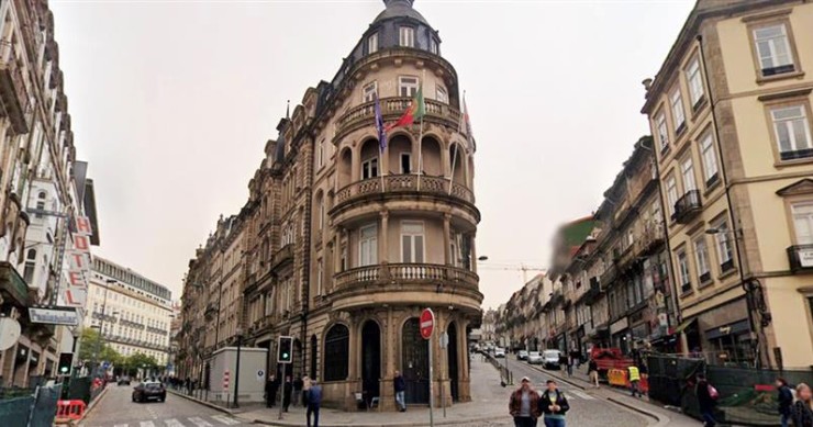 Prédio na Baixa do Porto