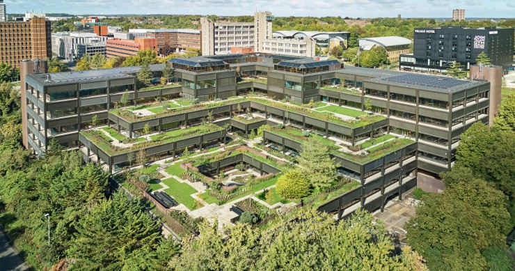 Escritórios com jardim no Reino Unido