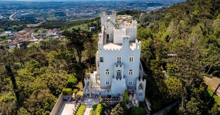 Caste for sale in Portugal