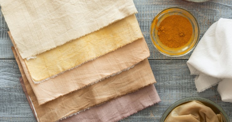 amarelo ocre