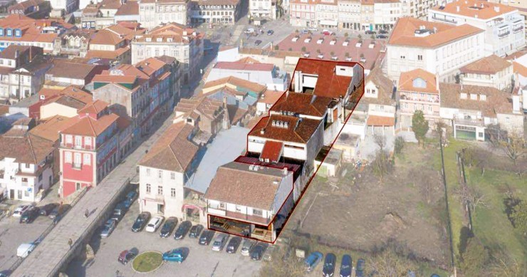 Leilão de casa em Chaves