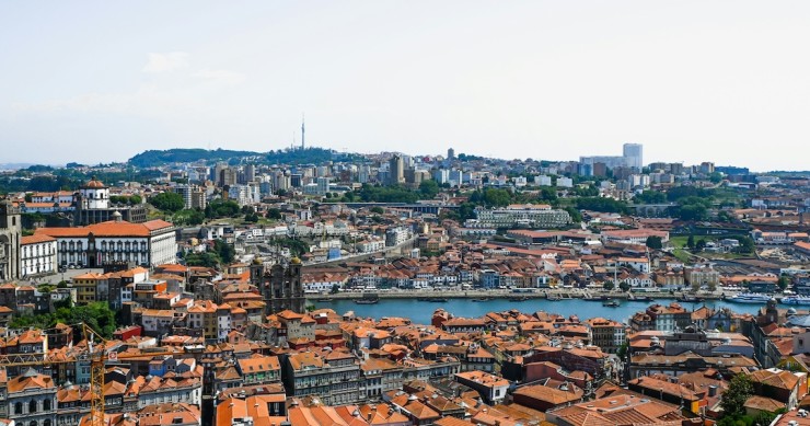 Vista para apartamentos e casas no Porto