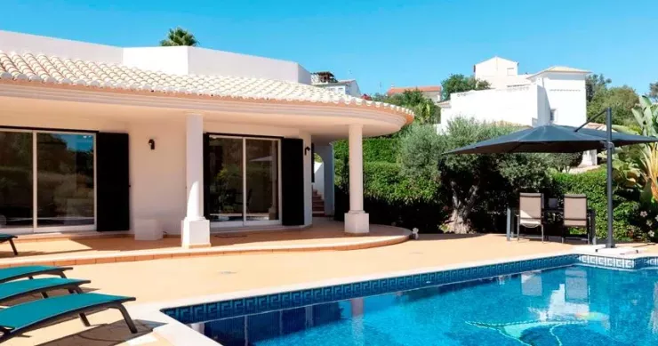 Casa em Albufeira e Olhos de Água, Faro - 1.045.000 euros