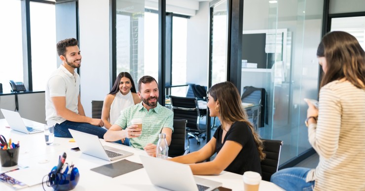Colegas de trabalho no escritório