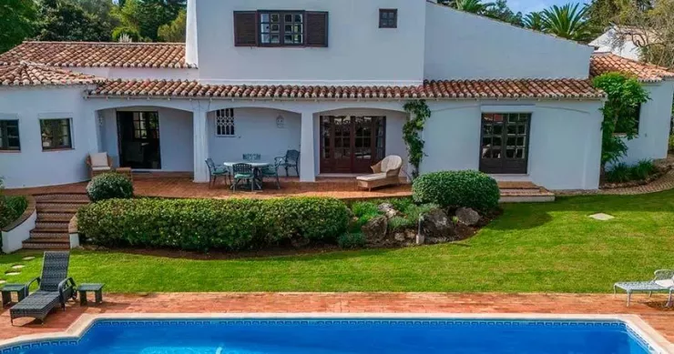Vivienda en Mexilhoeira Grande, Faro - 1.900.000 eur