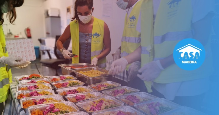 distribuição de comida pela C.A.SA.